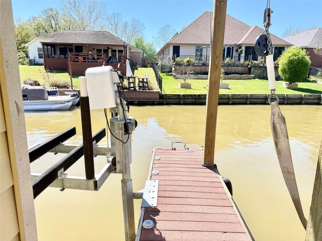 13217 Bluff View Drive, Willis, TX 77318