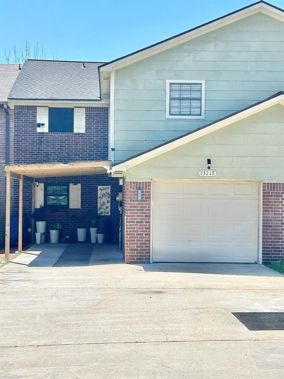 13217 Bluff View Drive, Willis, TX 77318