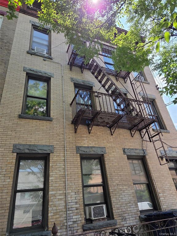 34-17 11th Street, Astoria, NY 11106