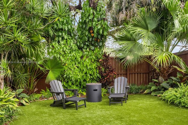 11537 SW 64th St A83, Miami, FL 33173