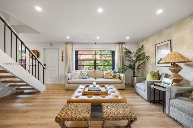 11537 SW 64th St A83, Miami, FL 33173