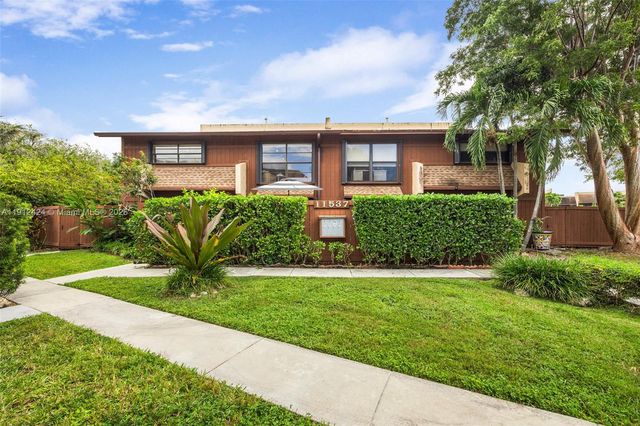 11537 SW 64th St A83, Miami, FL 33173