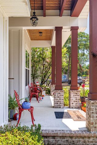 2019 Bayshore Drive, Niceville, FL 32578