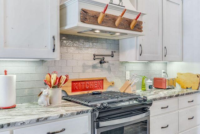 2019 Bayshore Drive, Niceville, FL 32578