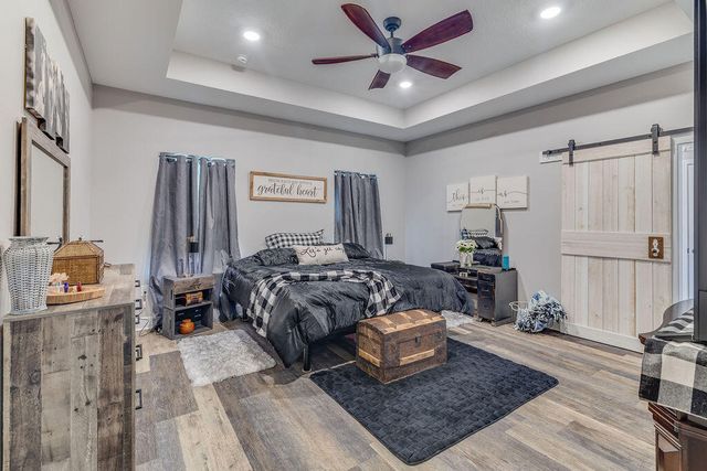 2019 Bayshore Drive, Niceville, FL 32578