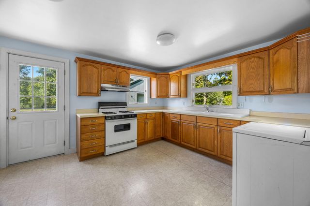 9 Harrison Avenue, Buzzards Bay, MA 02532