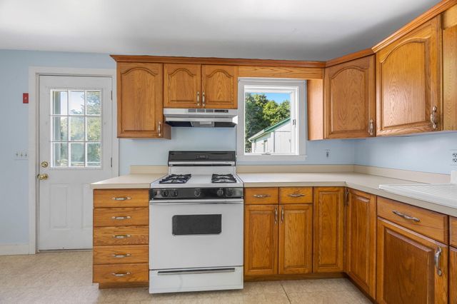 9 Harrison Avenue, Buzzards Bay, MA 02532