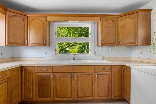 9 Harrison Avenue, Buzzards Bay, MA 02532