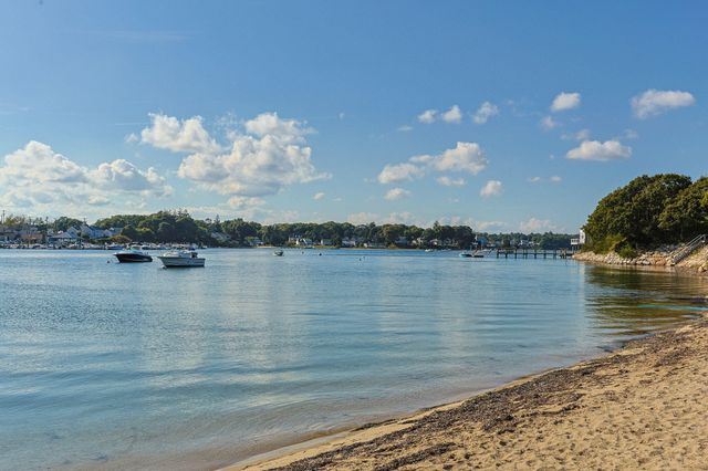 9 Harrison Avenue, Buzzards Bay, MA 02532