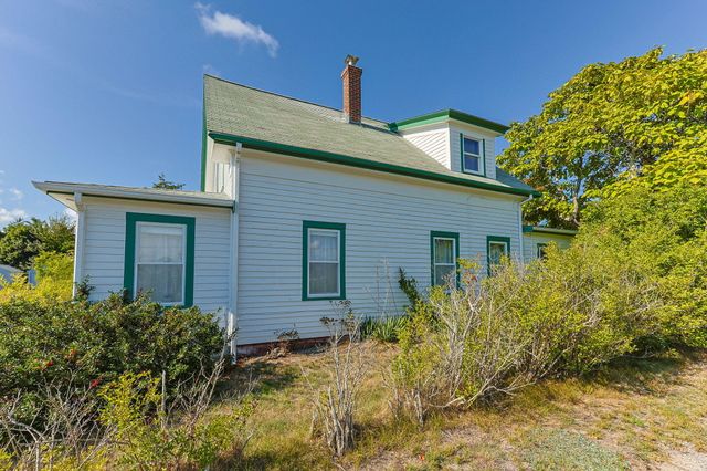 9 Harrison Avenue, Buzzards Bay, MA 02532