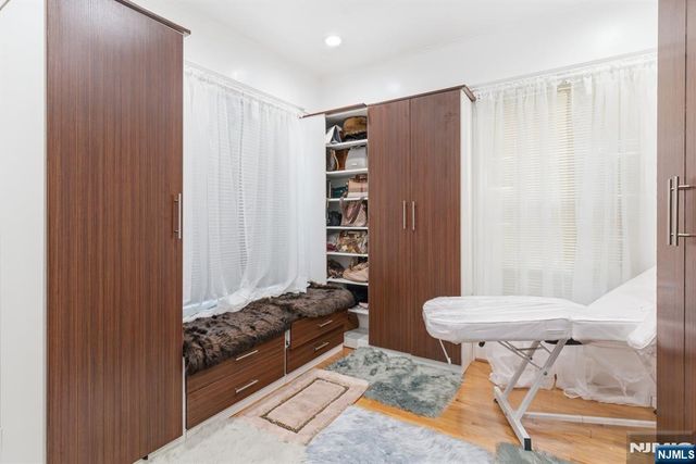 328 E 30th Street, Paterson, NJ 07504