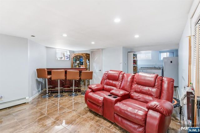 328 E 30th Street, Paterson, NJ 07504