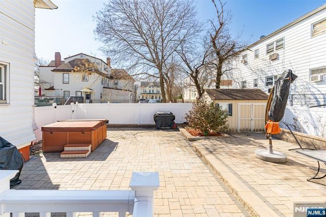 328 E 30th Street, Paterson, NJ 07504