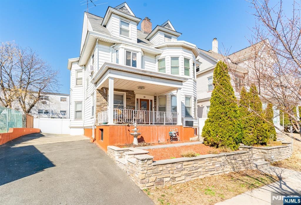 328 E 30th Street, Paterson, NJ 07504