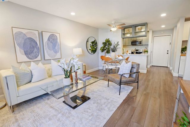 29300 Dixon St 106, Hayward, CA 94544