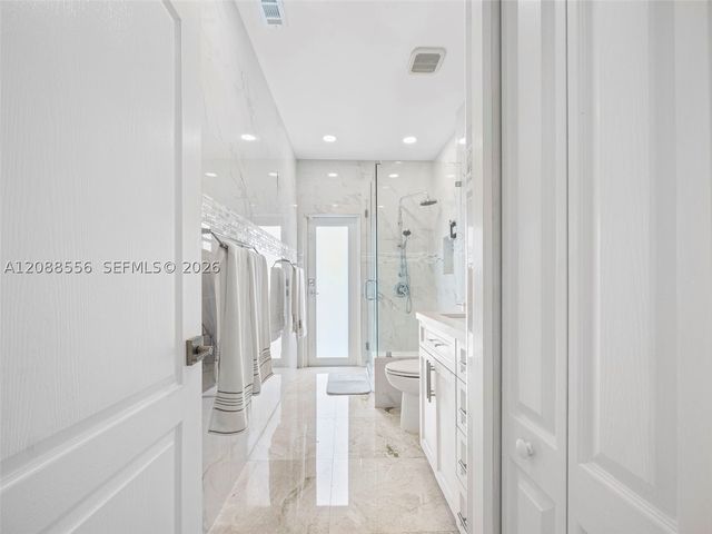 15822 SW 103rd Ln, Miami, FL 33196