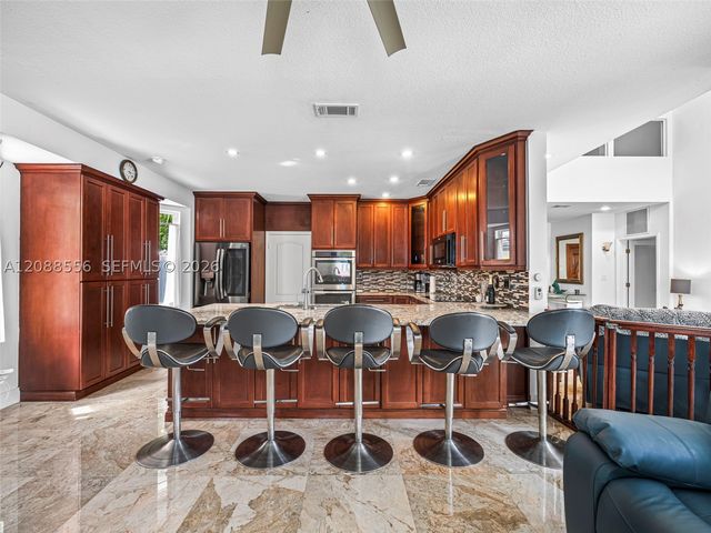 15822 SW 103rd Ln, Miami, FL 33196