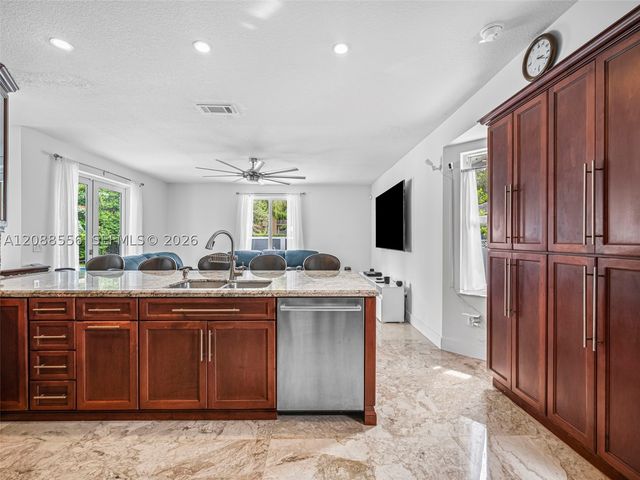 15822 SW 103rd Ln, Miami, FL 33196