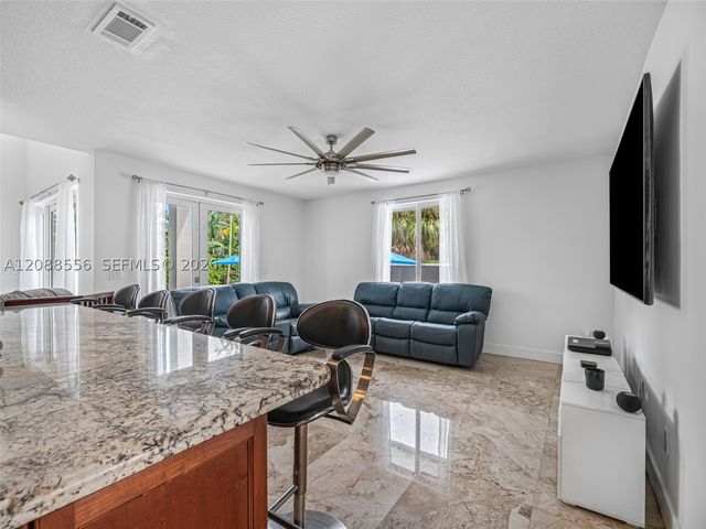 15822 SW 103rd Ln, Miami, FL 33196
