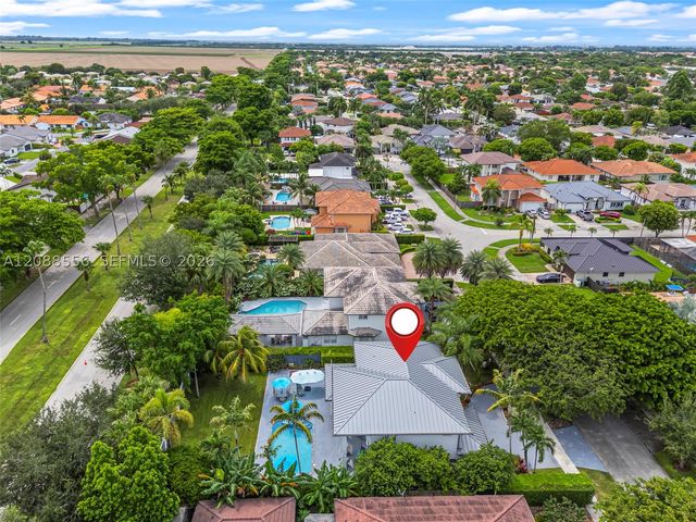 15822 SW 103rd Ln, Miami, FL 33196