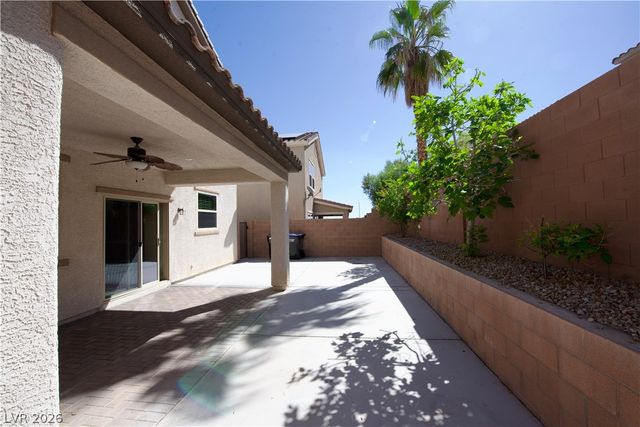 371 Woodland Moss Road, Las Vegas, NV 89148