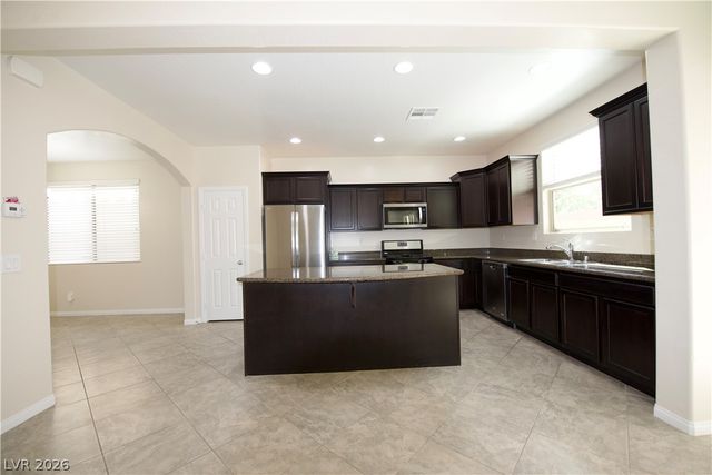 371 Woodland Moss Road, Las Vegas, NV 89148