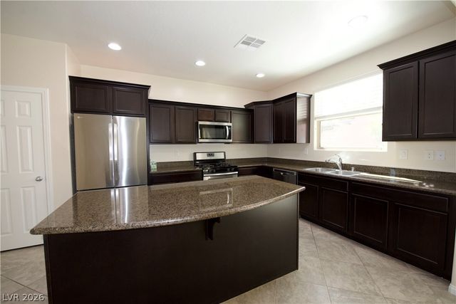 371 Woodland Moss Road, Las Vegas, NV 89148