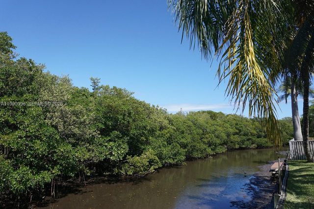 1057 SE 6th Ave 0, Dania Beach, FL 33004