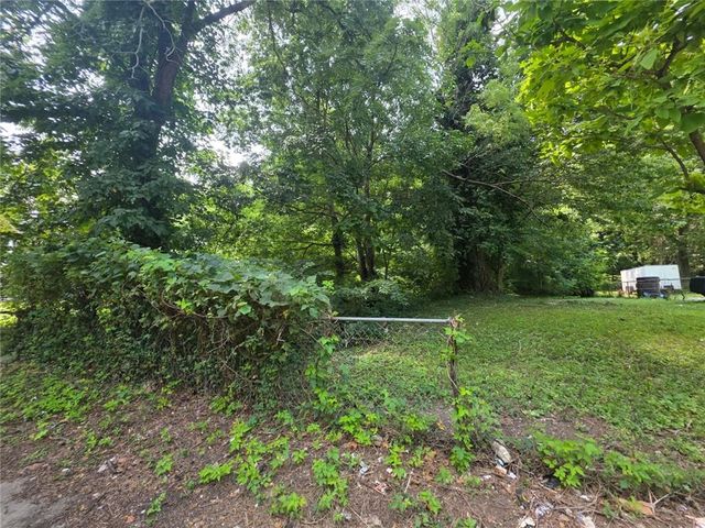 1820 Lawn Avenue, Kansas City, MO 64127