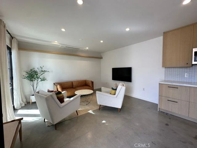 5463 Allan Street, Los Angeles, CA 90032