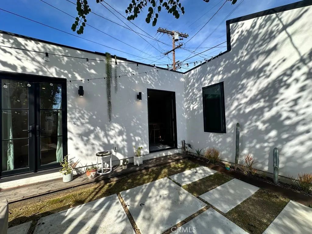 5463 Allan Street, Los Angeles, CA 90032