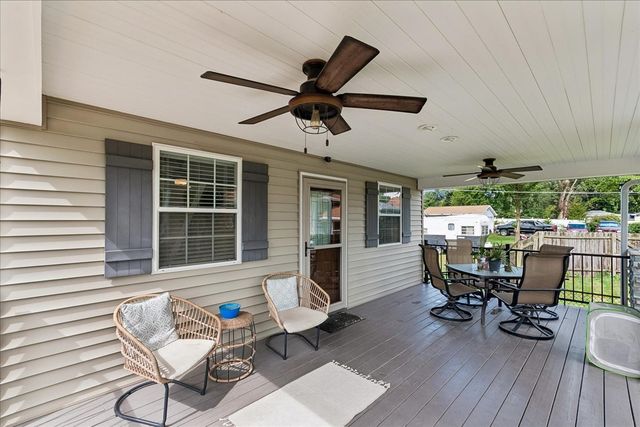 1711 Cora Street, Crest Hill, IL 60403