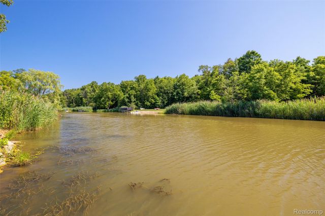 1423 Belle River Road, East China Township, MI 48054