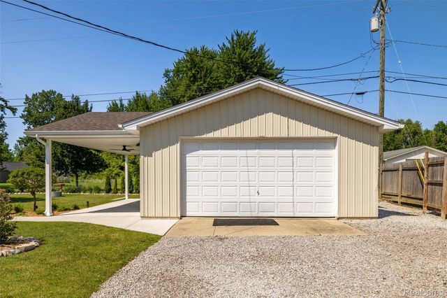 1423 Belle River Road, East China Township, MI 48054