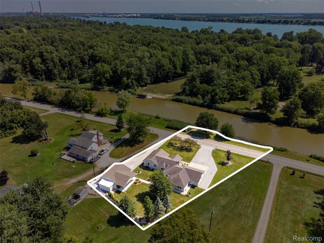 1423 Belle River Road, East China Township, MI 48054