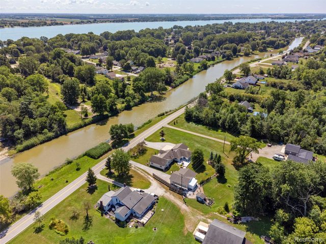 1423 Belle River Road, East China Township, MI 48054
