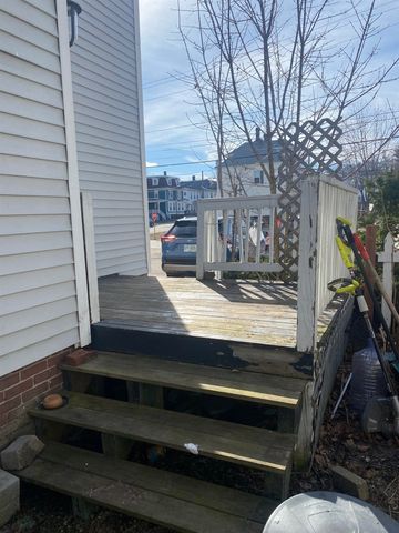 8 Ham Street, Dover, NH 03820