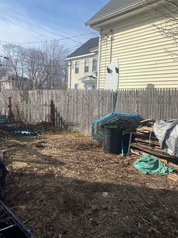 8 Ham Street, Dover, NH 03820