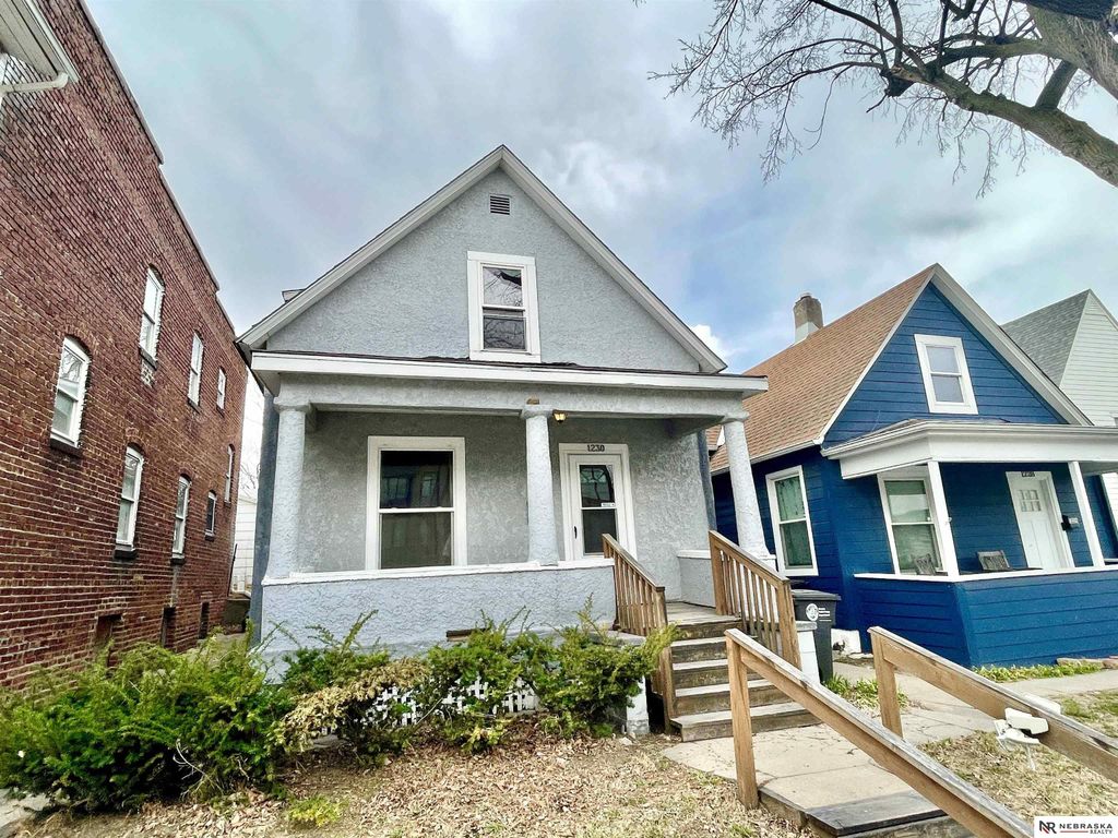 1230 S 11 Street, Omaha, NE 68108