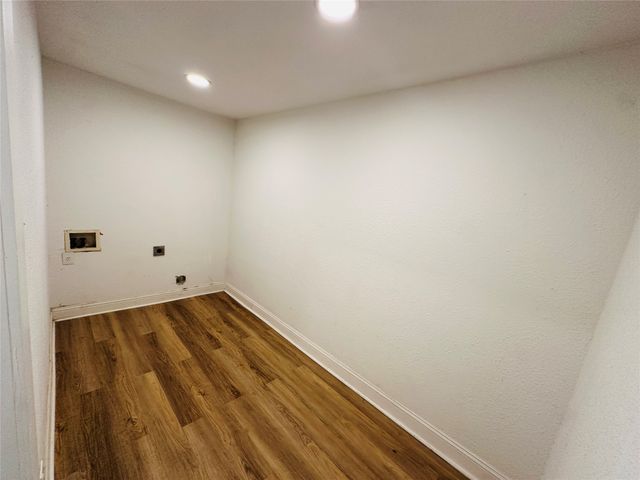 2801 Ennis Avenue, Fort Worth, TX 76111