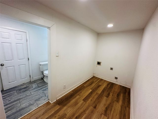 2801 Ennis Avenue, Fort Worth, TX 76111