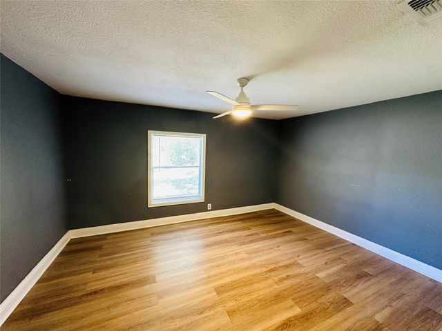 2801 Ennis Avenue, Fort Worth, TX 76111