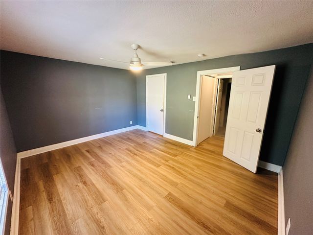 2801 Ennis Avenue, Fort Worth, TX 76111