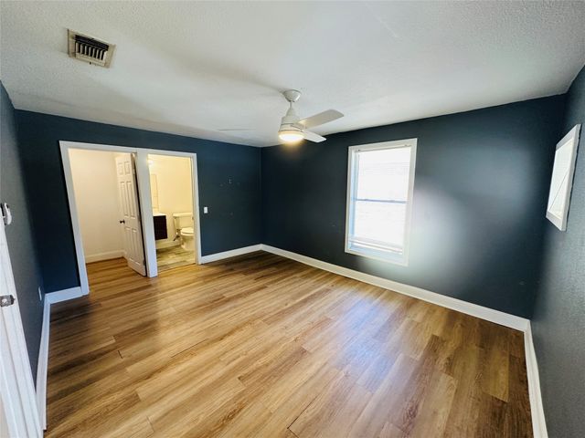 2801 Ennis Avenue, Fort Worth, TX 76111