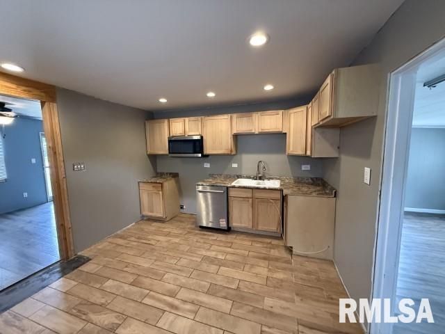 1726 W Granview Drive, Quincy, IL 62301