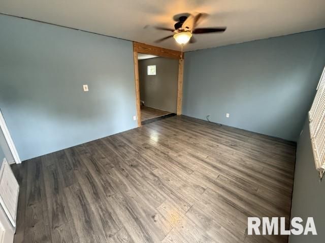 1726 W Granview Drive, Quincy, IL 62301