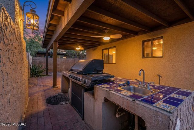 4791 E Joslyn Heights Place, Tucson, AZ 85712
