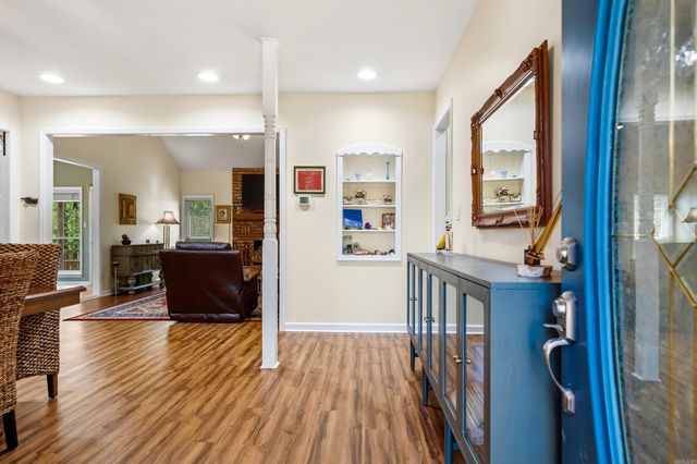 107 Lake Forest Shores Terrace, Hot Springs, AR 71913