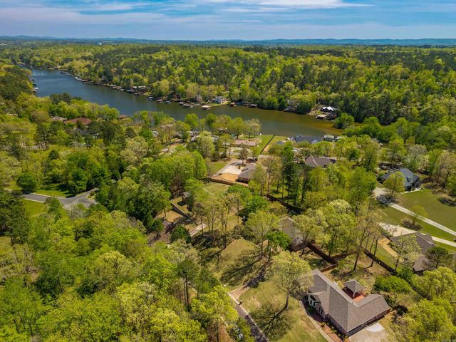 107 Lake Forest Shores Terrace, Hot Springs, AR 71913