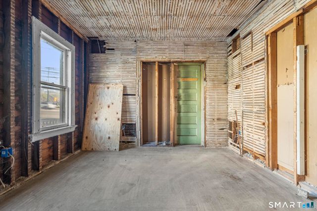 1403 Boston Avenue, Bridgeport, CT 06610